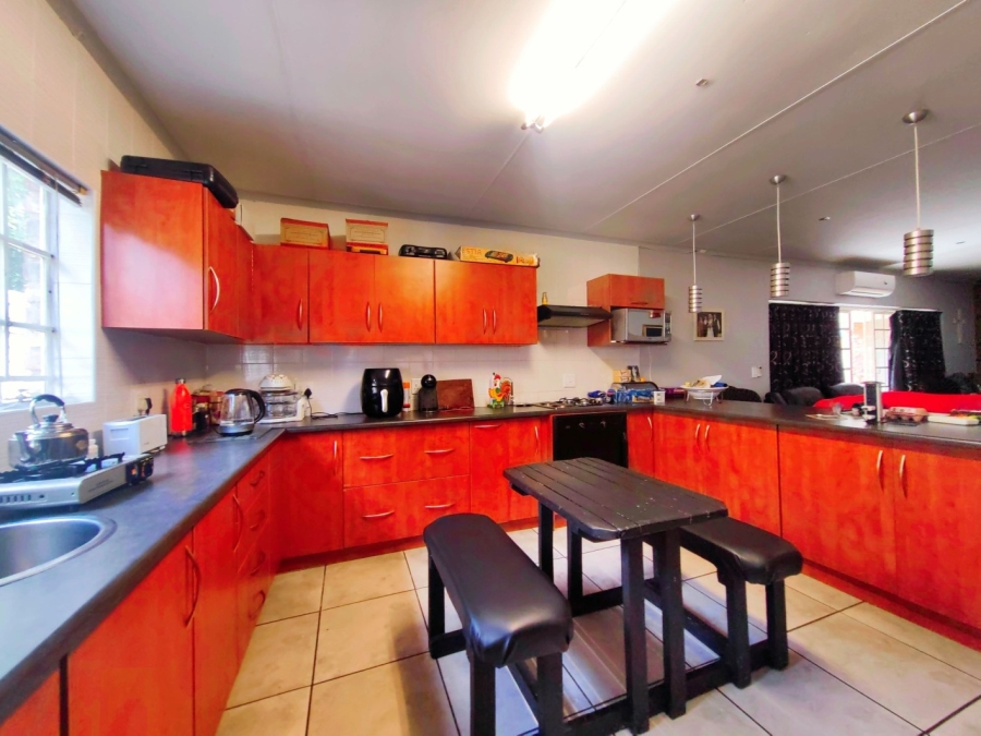 8 Bedroom Property for Sale in Potchefstroom Rural North West
